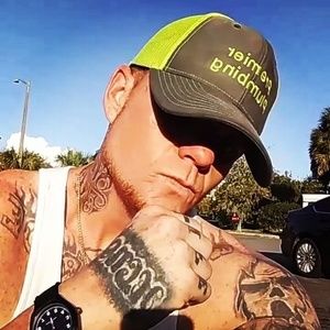 Meet your Posher, Joshua